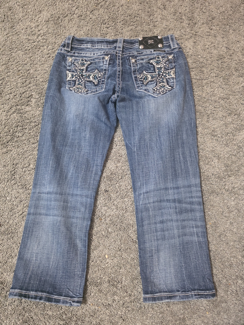 Miss Me Women's Blue Capri Jeans - Picture 3 of 4
